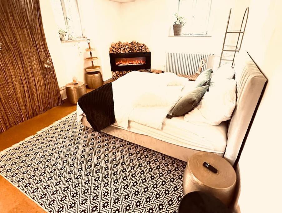 Privatzimmer, Geteiltes Bad Und Toilette *